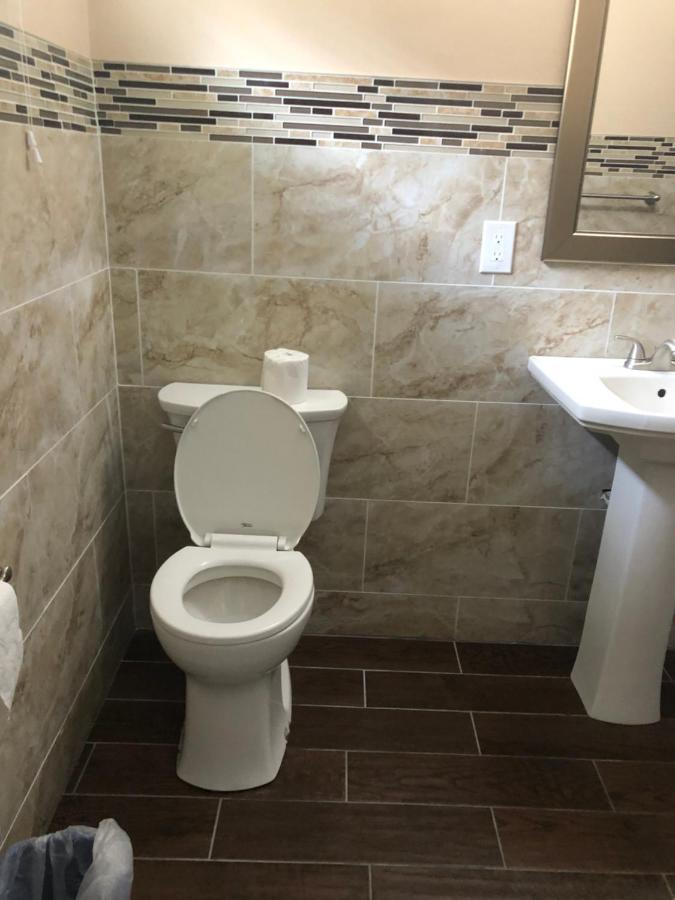 Johnston Skyview Motor Inn المظهر الخارجي الصورة