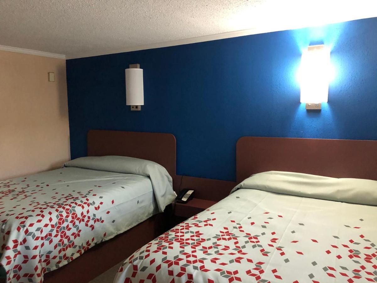 Johnston Skyview Motor Inn المظهر الخارجي الصورة