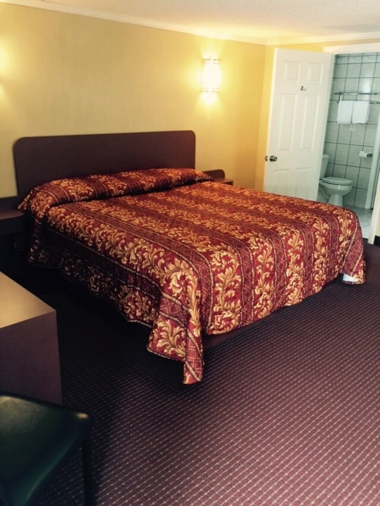 Johnston Skyview Motor Inn المظهر الخارجي الصورة