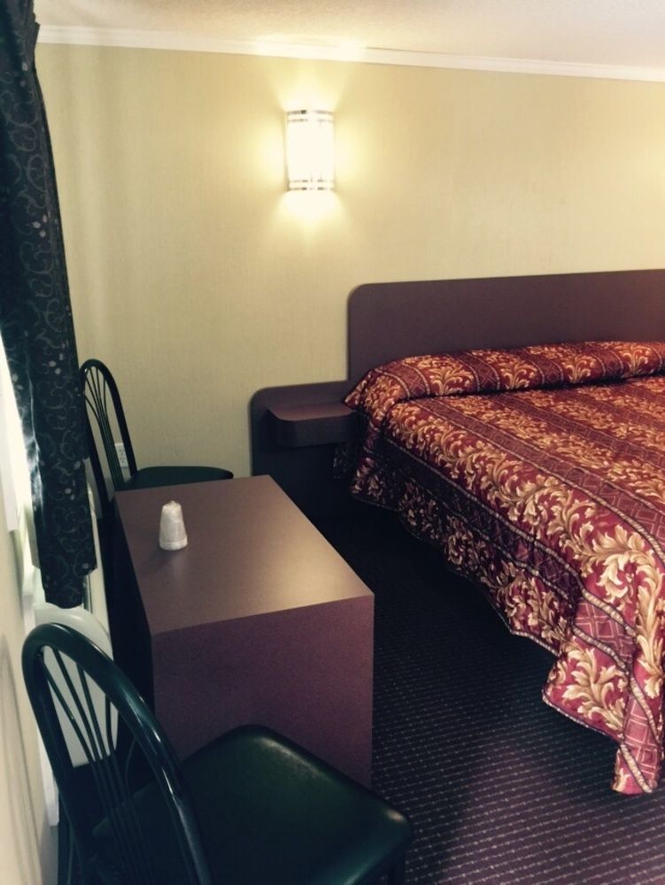 Johnston Skyview Motor Inn المظهر الخارجي الصورة