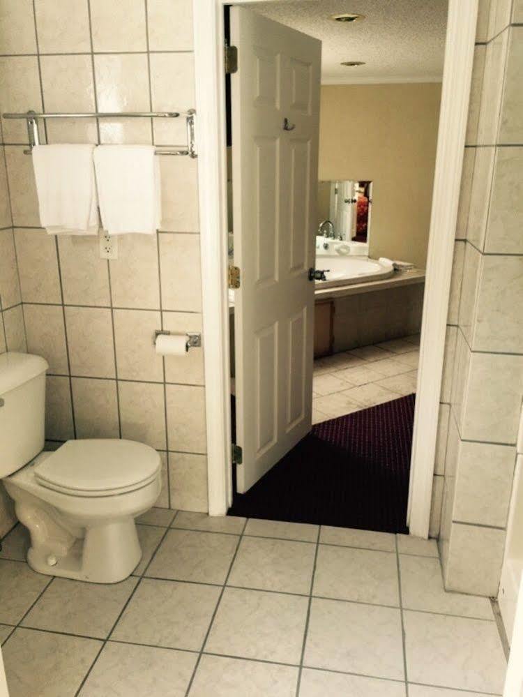 Johnston Skyview Motor Inn المظهر الخارجي الصورة