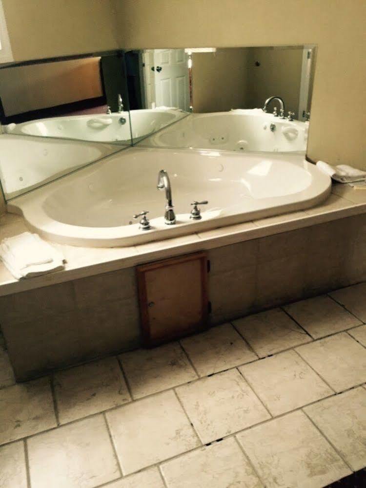 Johnston Skyview Motor Inn المظهر الخارجي الصورة